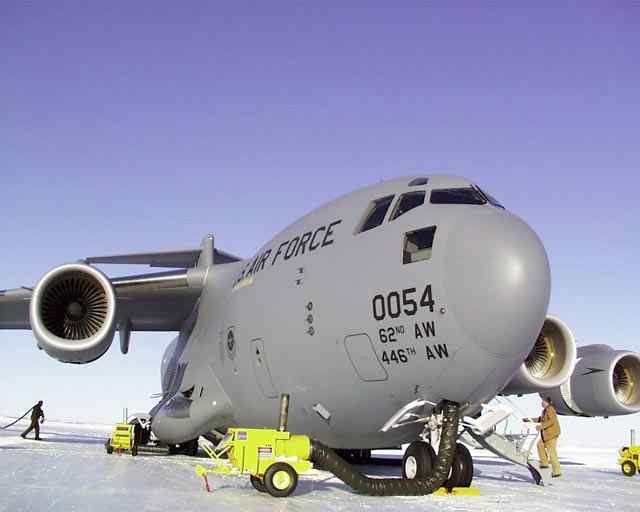 McChord Air Museum Homepage - C-17A 98-0054 - First C-17 To Land In ...